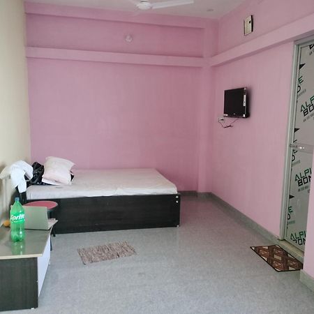 פאטנה Hotel Radhey Krishna מראה חיצוני תמונה