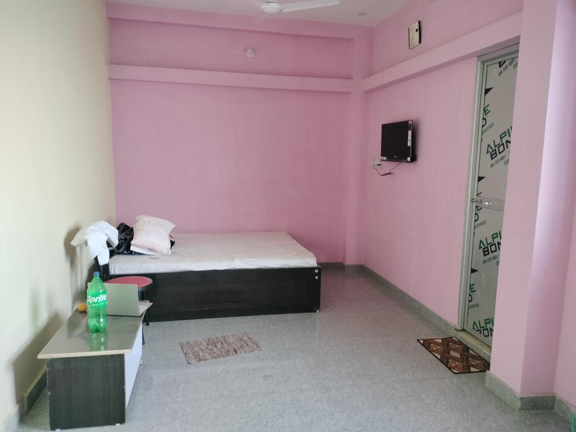 פאטנה Hotel Radhey Krishna מראה חיצוני תמונה