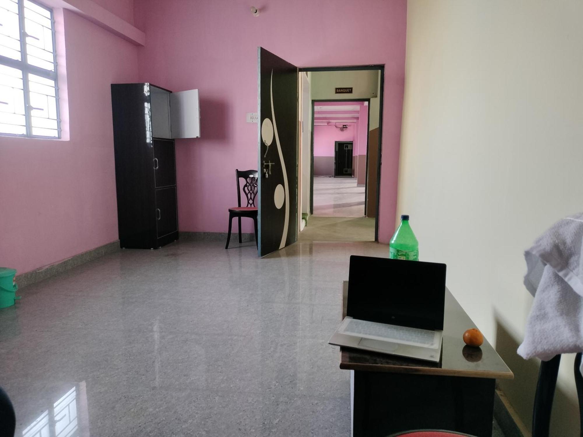 פאטנה Hotel Radhey Krishna מראה חיצוני תמונה